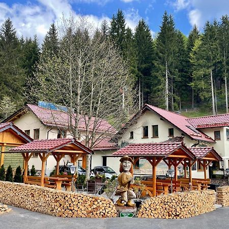 Hotel & Gasthaus Sterngrund Zella-Mehlis Bagian luar foto