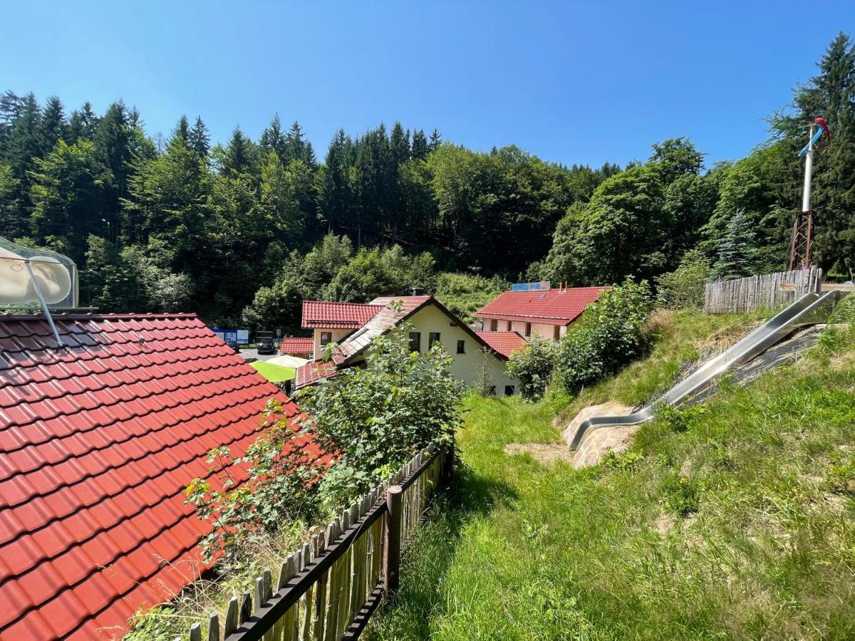 Hotel & Gasthaus Sterngrund Zella-Mehlis Bagian luar foto